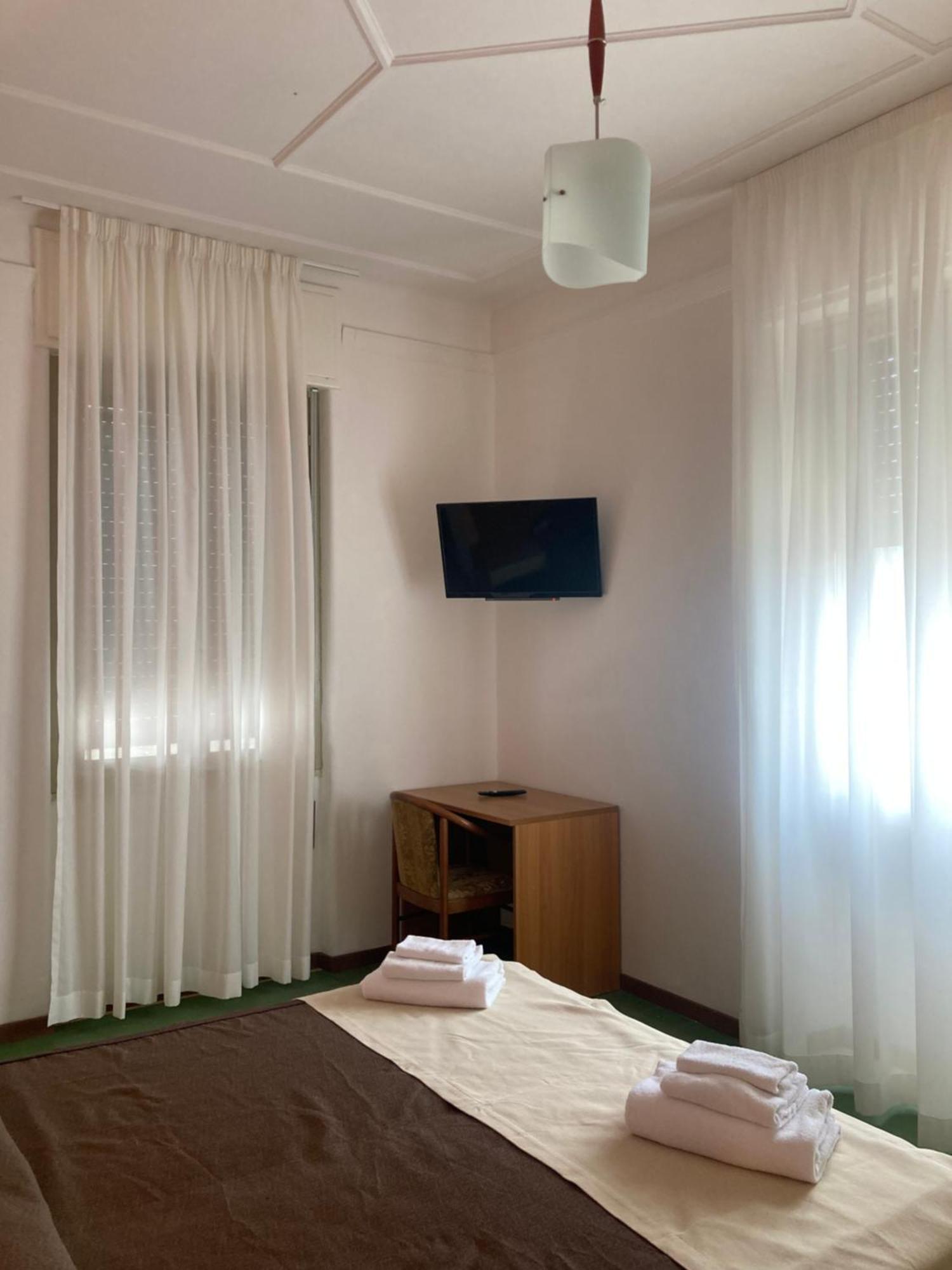 Hotel Villa Trieste Sirmione Pokój zdjęcie